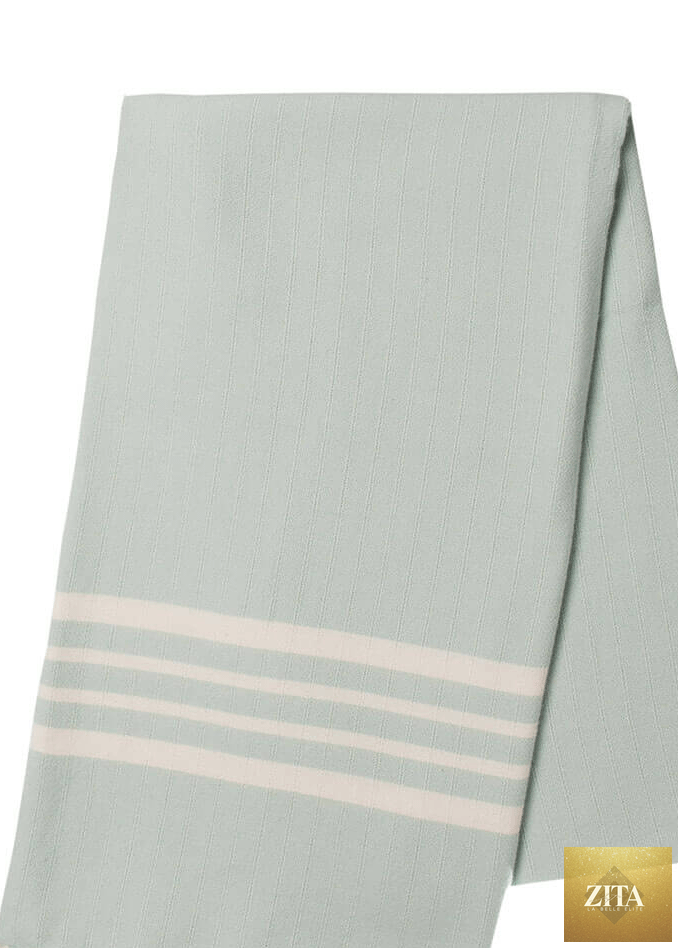 Mint green Zita La Belle Elite Turkish Farm House Towel without fringe, showcasing soft woven fabric and traditional design.