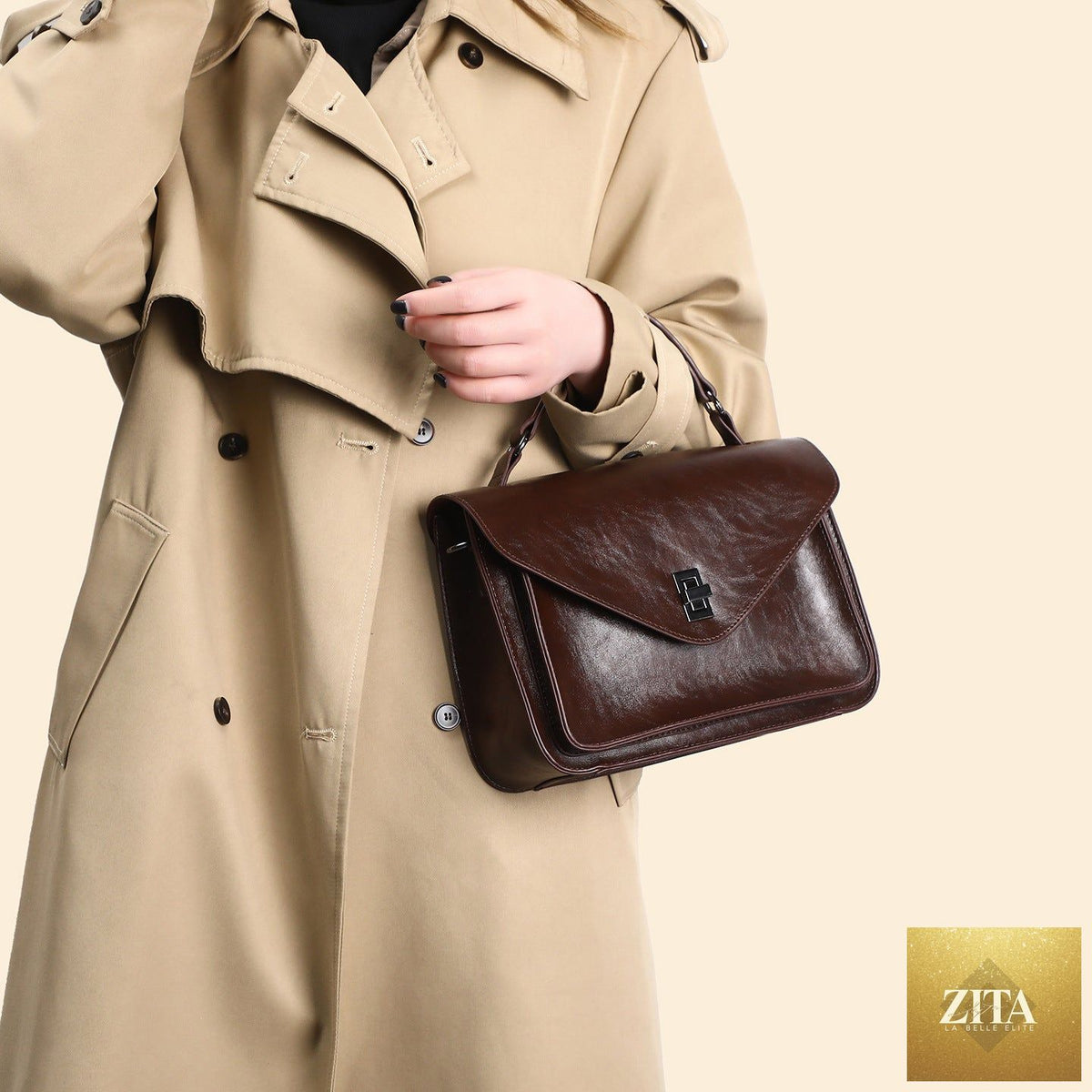 Oil-waxed leather vintage women's bag by Social Buzz eSIMs featuring a minimalist and elegant design.