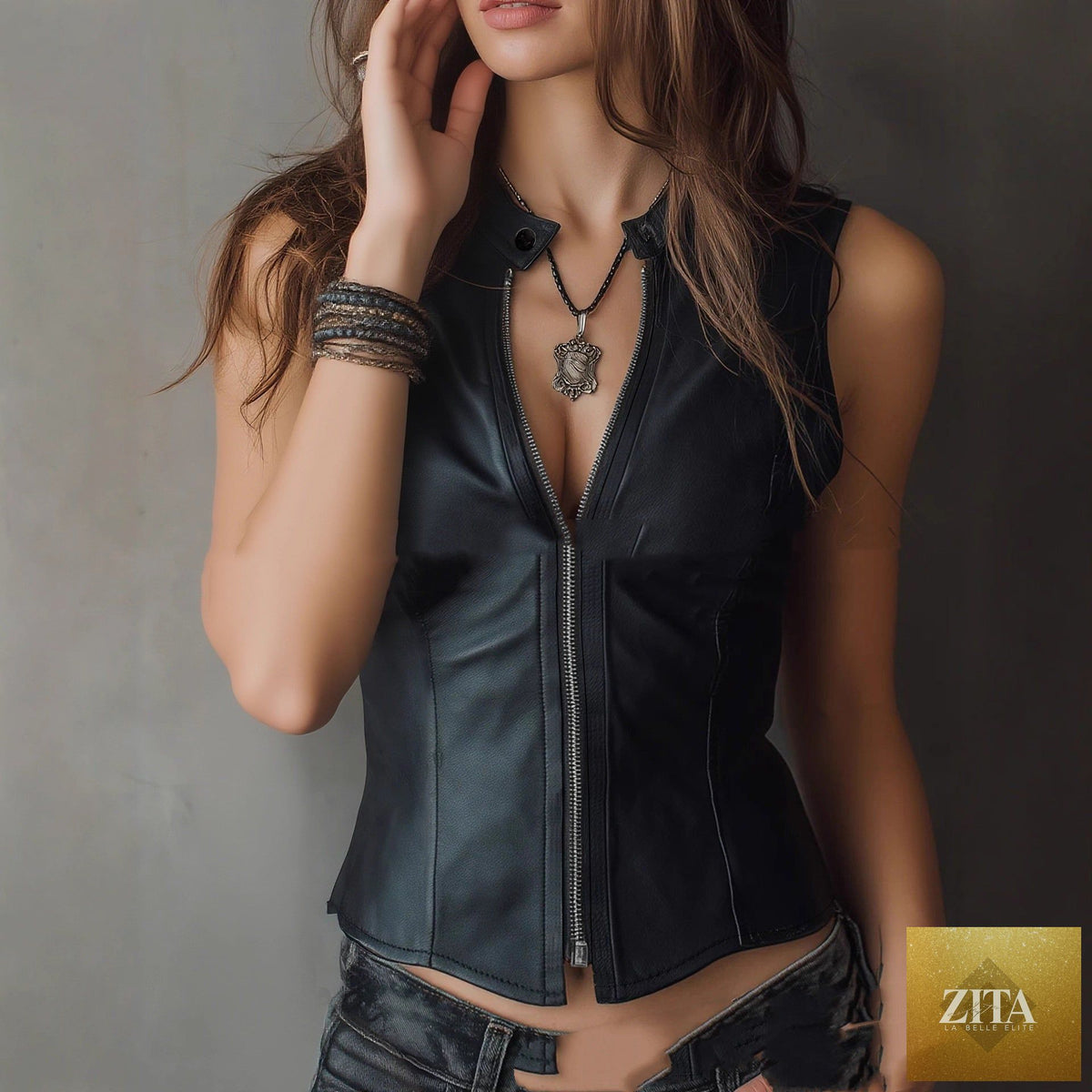 Women’s slim fit crop top with stand collar and backless design from Zita La Belle Elite, casualwear style, shown on a model.