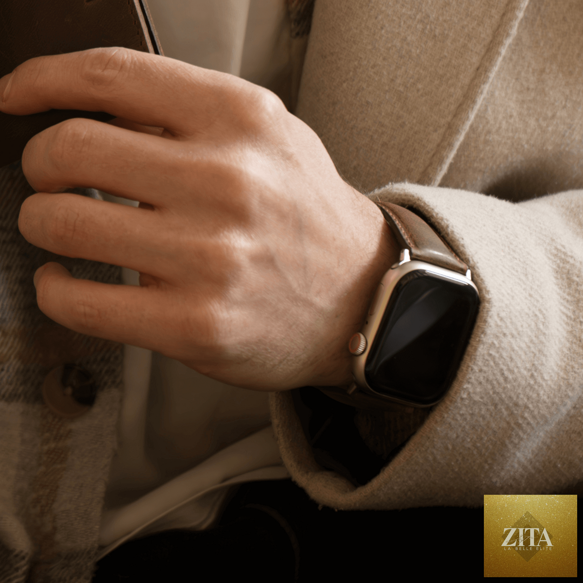 Leather Apple Watch band by LEATHERE, pink double wrap design, stylish and luxurious leather strap for Apple Watch.