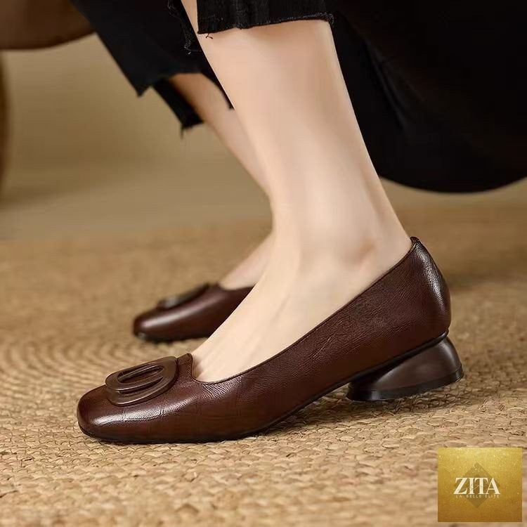 Women's vintage round toe slip-on flats with low chunky heel in Mary Jane style by Zita La Belle Elite, showcasing classic footwear design.