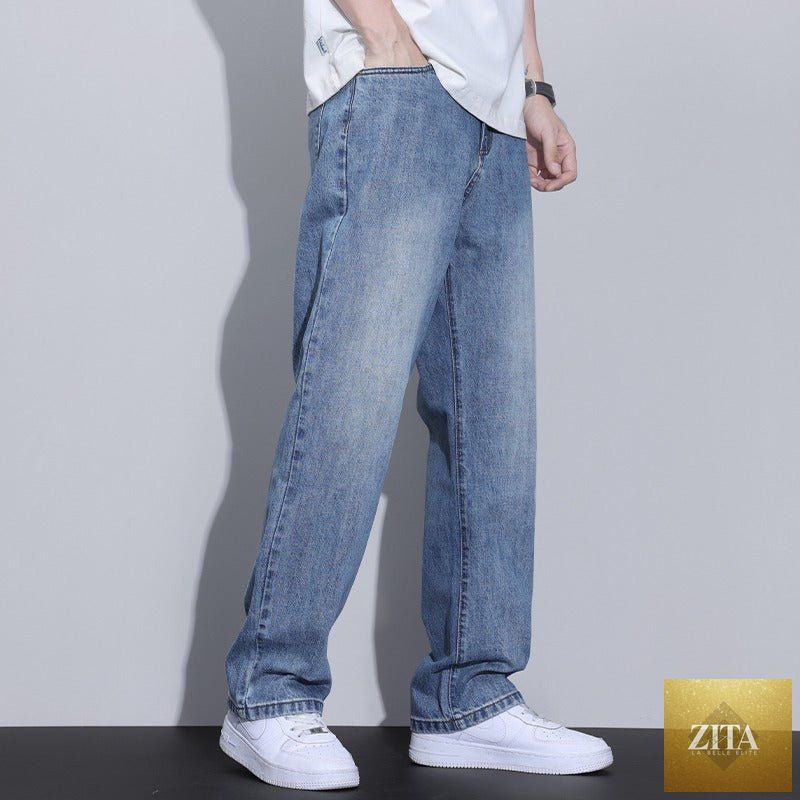 Mandotos men's fleece-lined retro American-style straight leg high street pants, shown in dark fabric with front pockets.