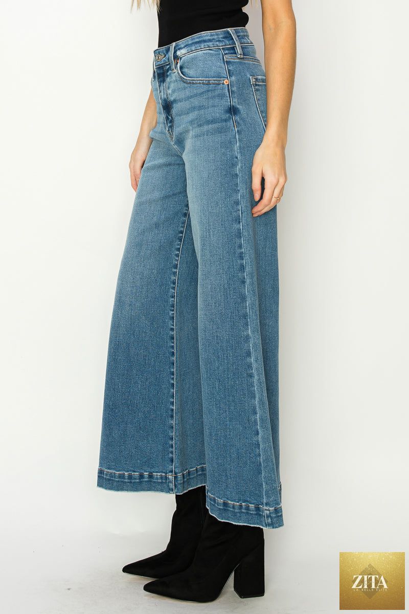 Artemis Vintage Noa high-rise crop palazzo jeans in denim, featuring a relaxed fit and stylish cropped length.