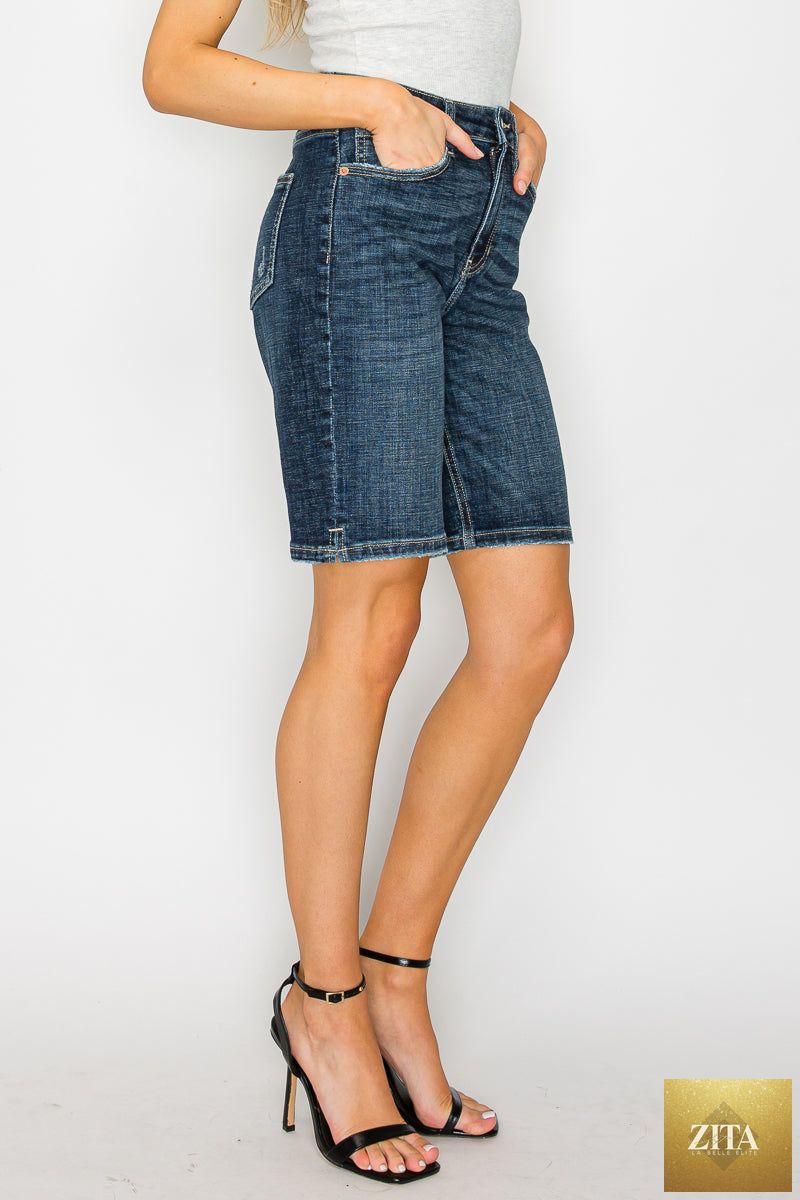 Dark wash high rise Bermuda jeans by Artemis Vintage featuring a classic denim style and tailored fit.
