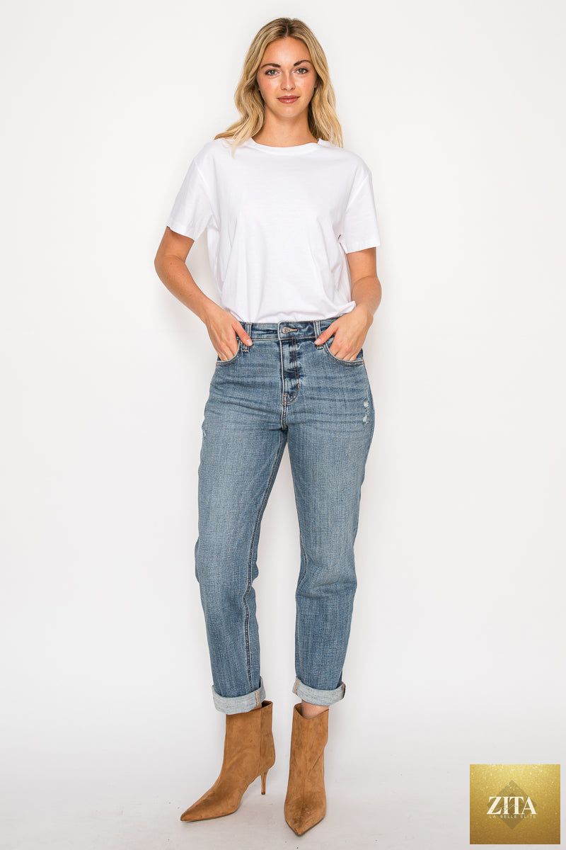 Mid rise modern boyfriend jeans by Artemis Vintage, showcasing relaxed fit and classic denim style.
