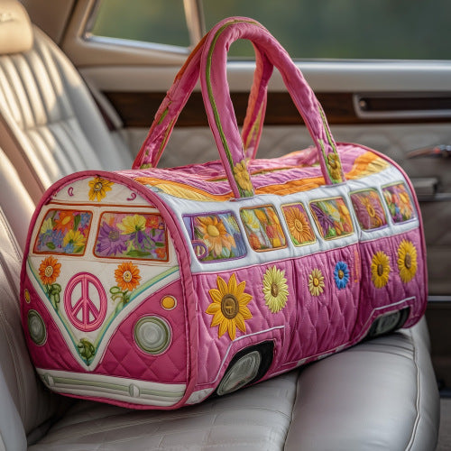 Social Buzz eSIMs quilted travel bag with embroidery, versatile sports and fitness bag for short trips and travel.
