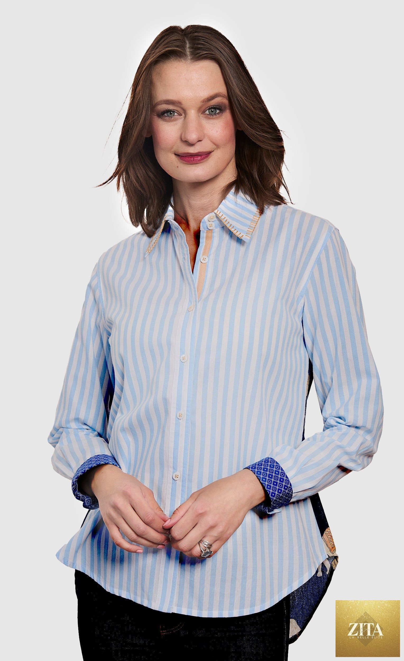Chesapeake Hi Lo Top with Navy Ground Ellies on The Back