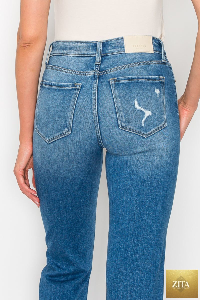 Artemis Vintage Alexa high-rise tapered leg mom jeans displayed on a model, showcasing classic denim style and fit.