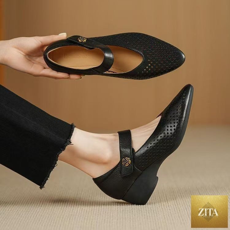Women’s retro pointed high heels by Zita La Belle Elite, stylish footwear with a sleek pointed toe design and classic heel.