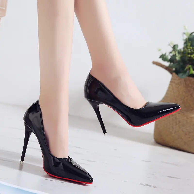 Elegant women's pointed toe high heels from Trendy Attic Store01, showcasing sleek design and stylish women's shoes.