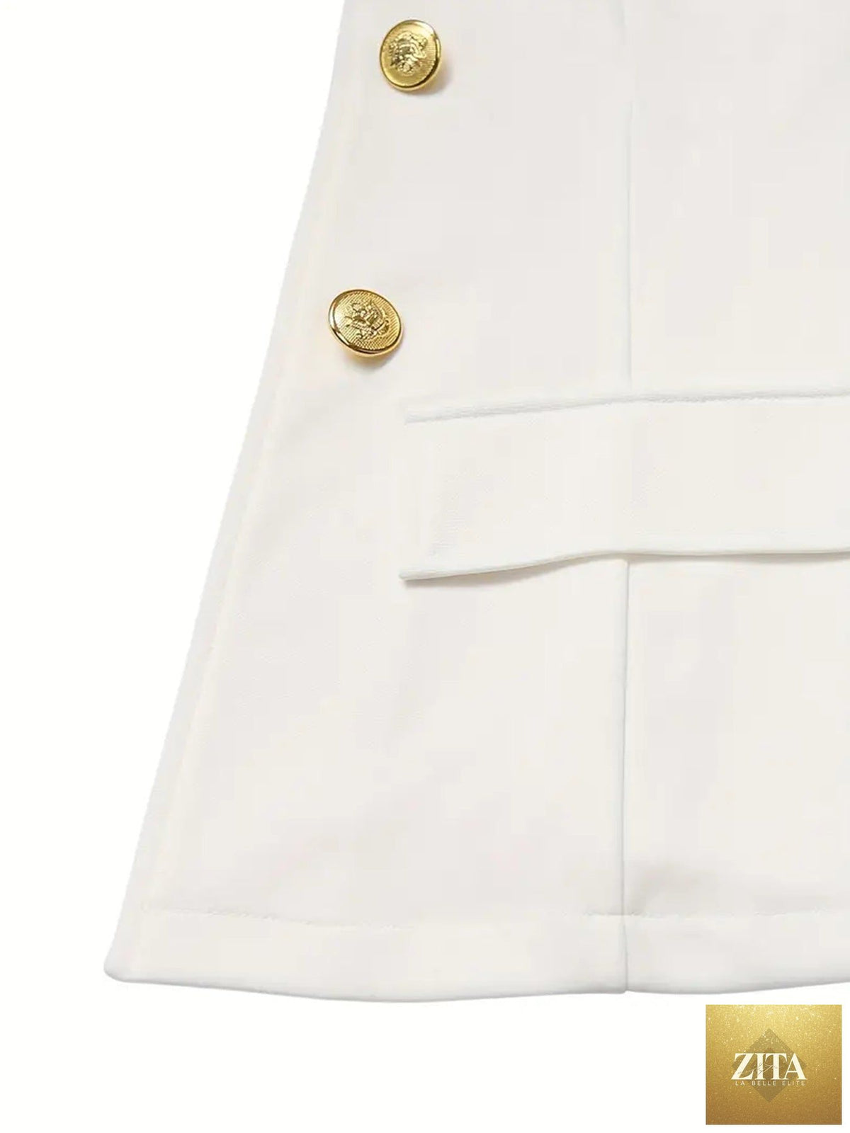Women’s casual fitiqueFit double-breasted blazer and slim trousers set, shown in a stylish, tailored design for everyday wear.