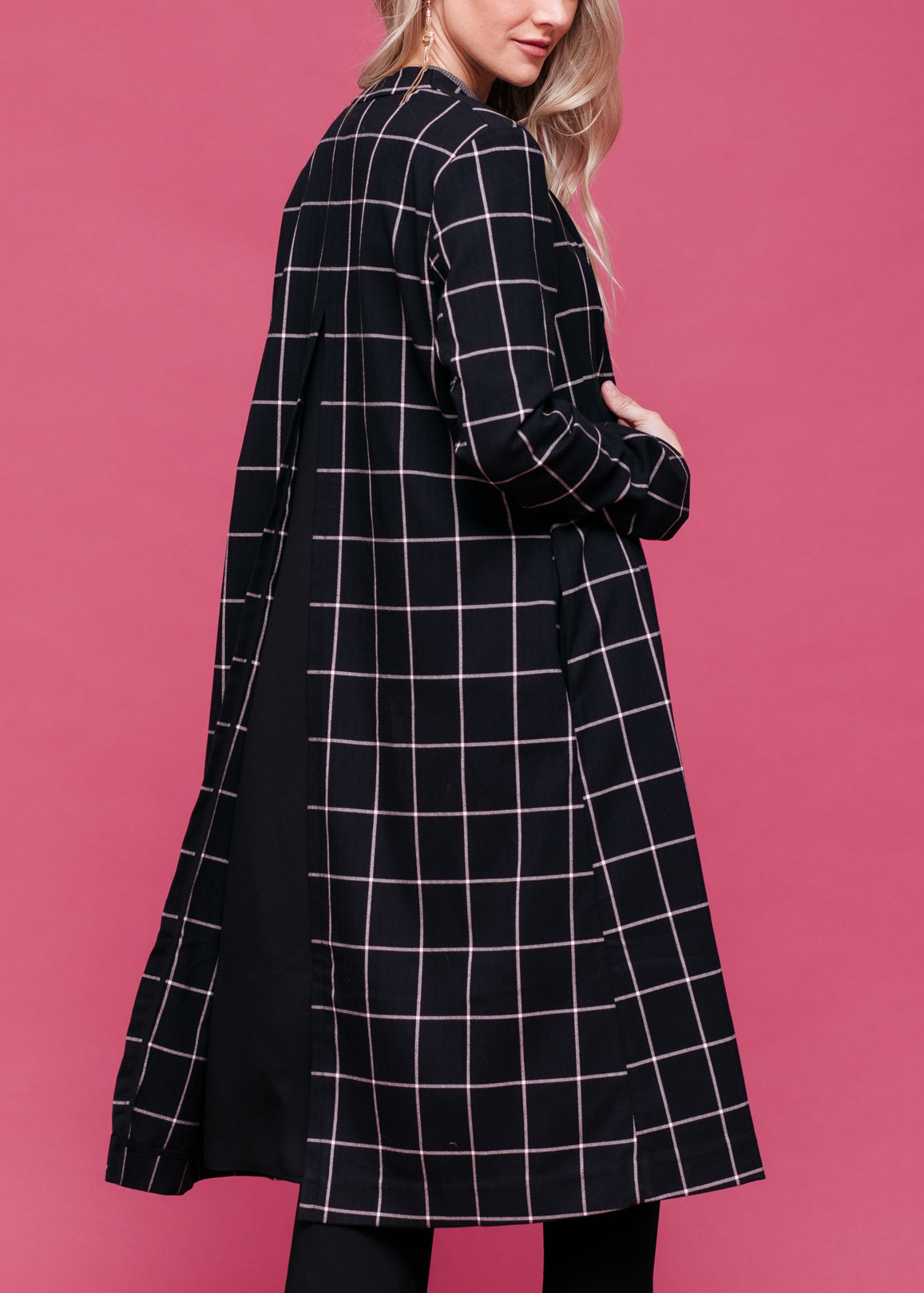 Women's Minimalist Grid Longline Coat In Black Lemon Hera