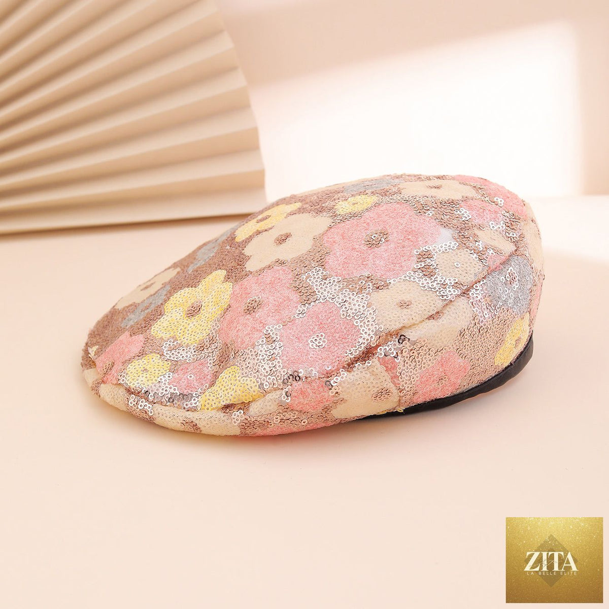 Zita La Belle Elite sequin flower beret, trendy painter's hat for women, featuring colorful sequins and floral embellishments.