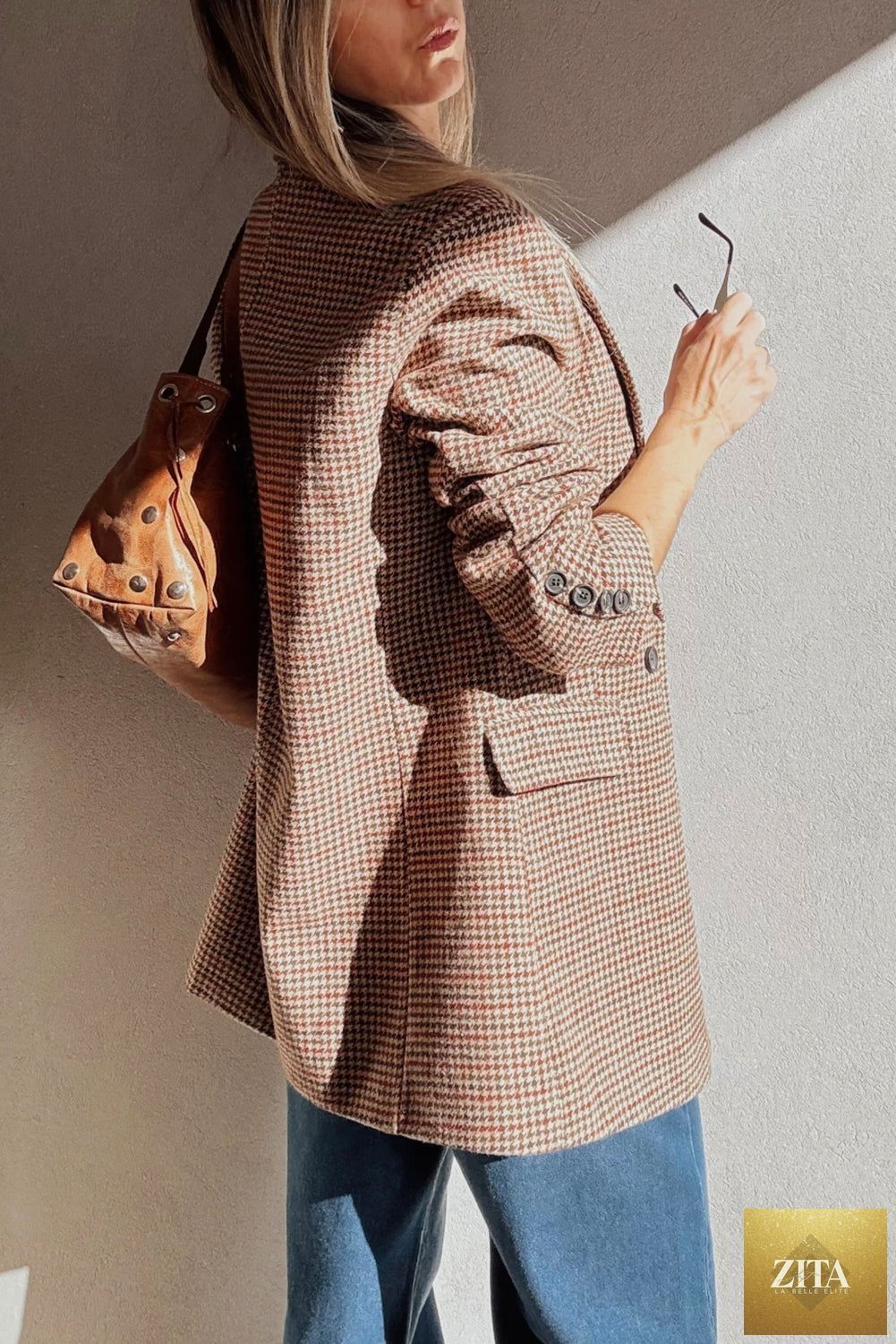Brown houndstooth blazer with lapel collar by Femstylo, tailored fit, styled with front buttons and classic design.