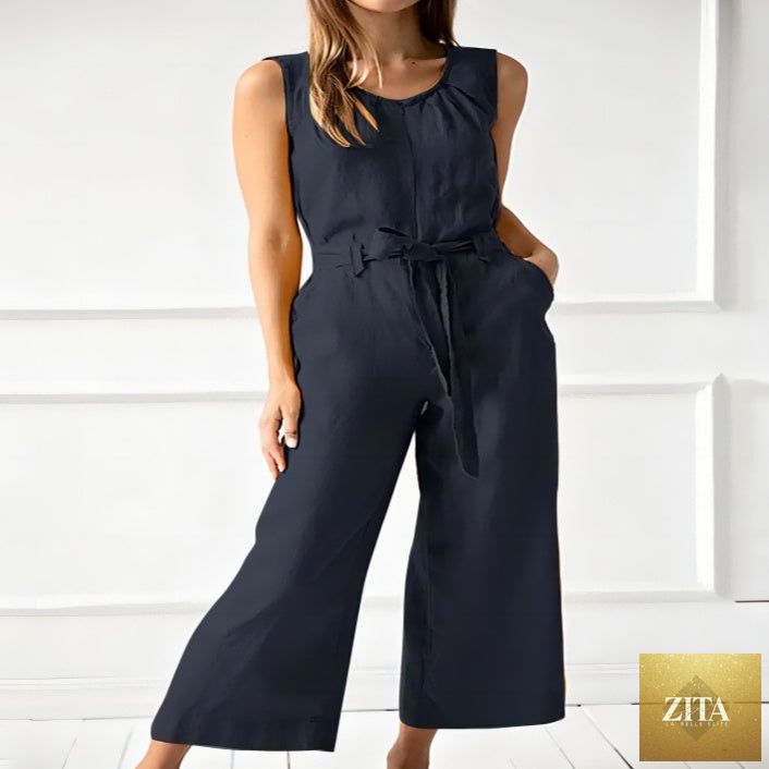 Women's solid-color mid-rise full-length cotton trousers from Zita La Belle Elite, casualwear with a relaxed fit and clean design.