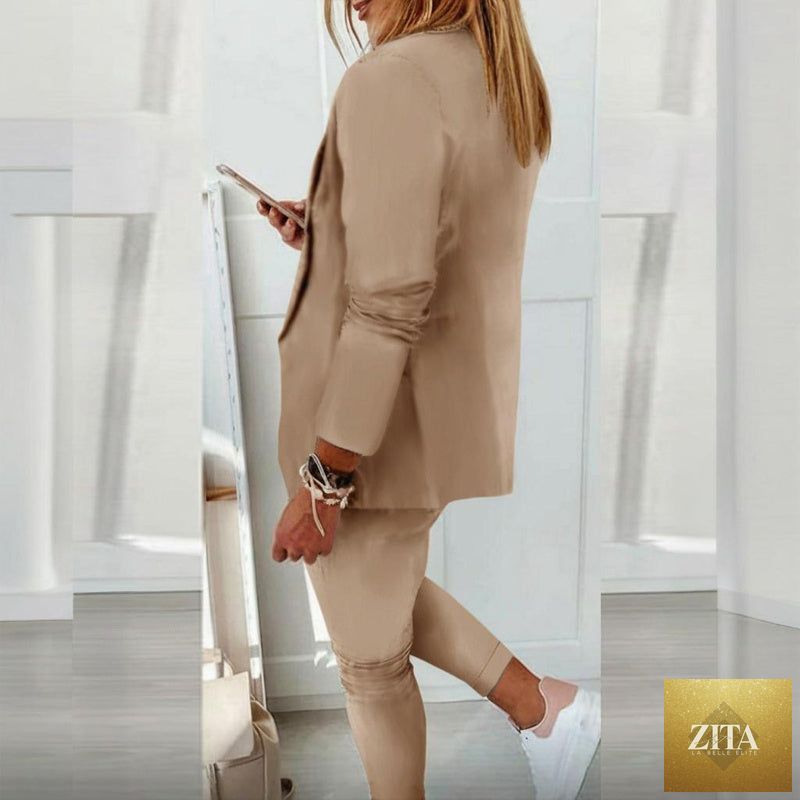 Women’s casual blazer and drawstring pants suit set by FitiqueFit, featuring a notch-lapel blazer and matching relaxed pants.