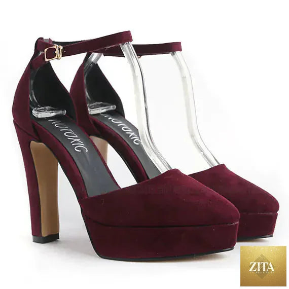 Korean style pointed toe chunky heels for women, stylish black footwear with a sleek design and sturdy block heel.