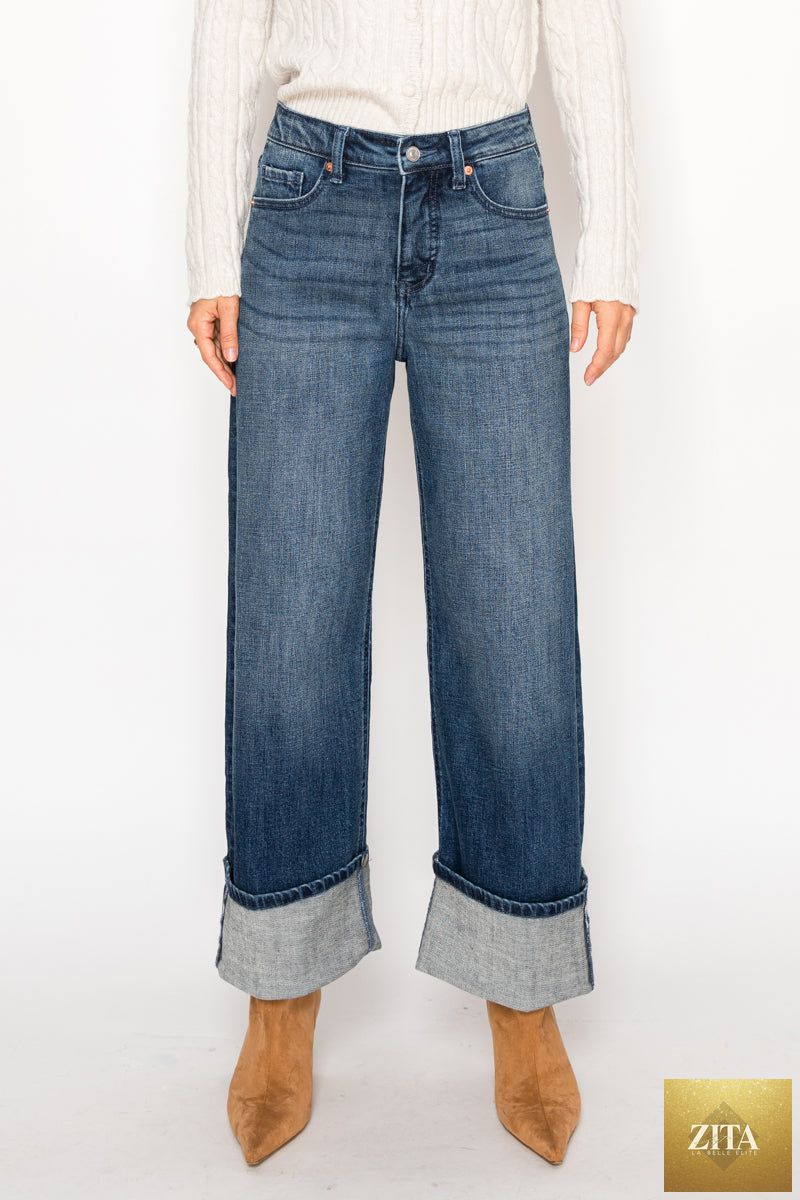 High-rise Artemis Vintage jeans with tummy control and wide-leg fit, featuring classic denim and a stylish, comfortable design.