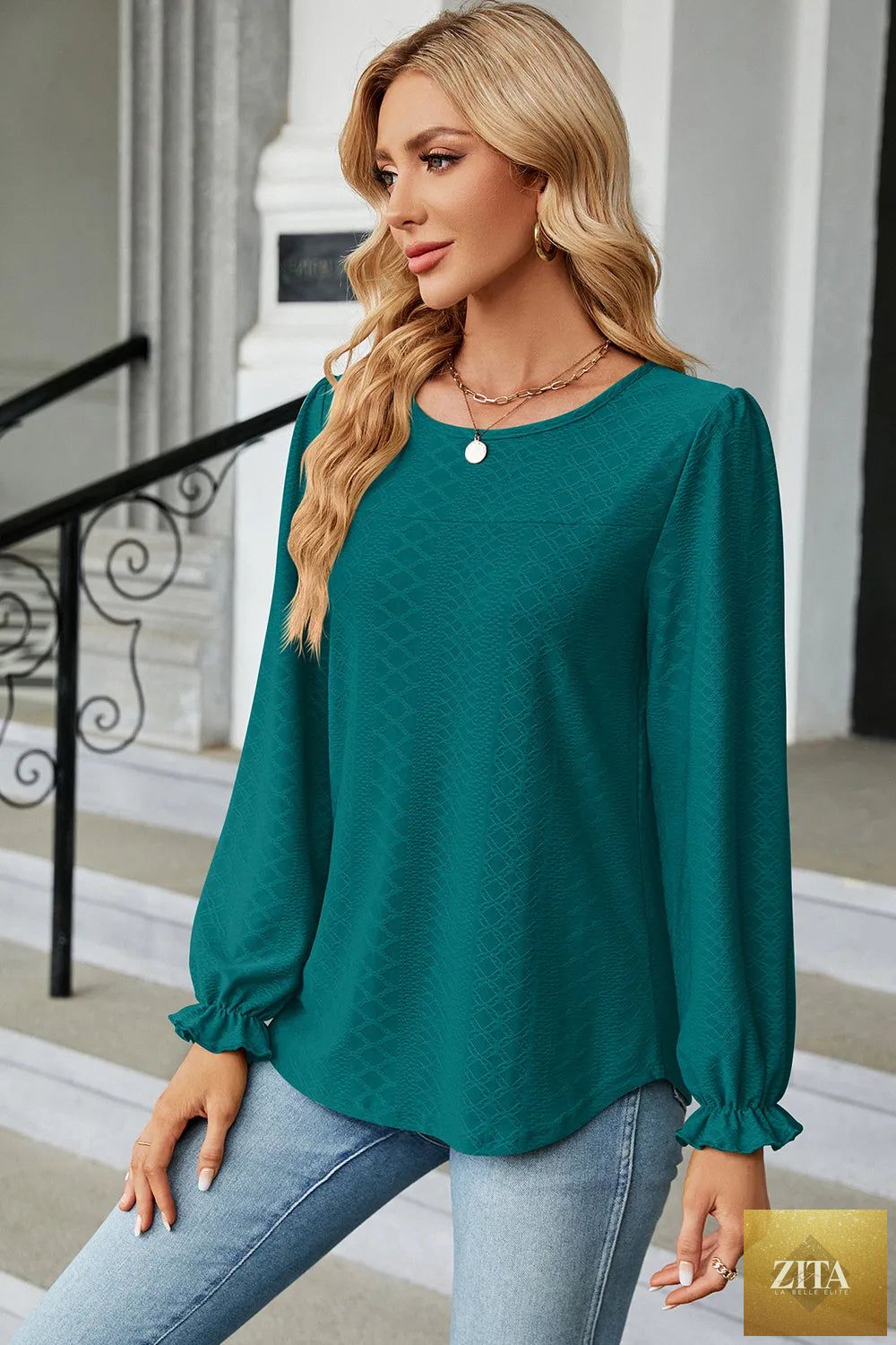 Zita La Belle Elite round neck casual T-shirt with flounce sleeves, light fabric, and relaxed fit, displayed on a neutral background.