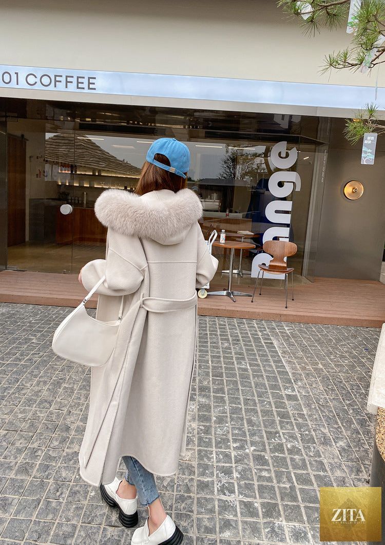 Women's cashmere coat with a luxurious fox fur collar by Zita La Belle Elite, showcasing a stylish and elegant outerwear piece.