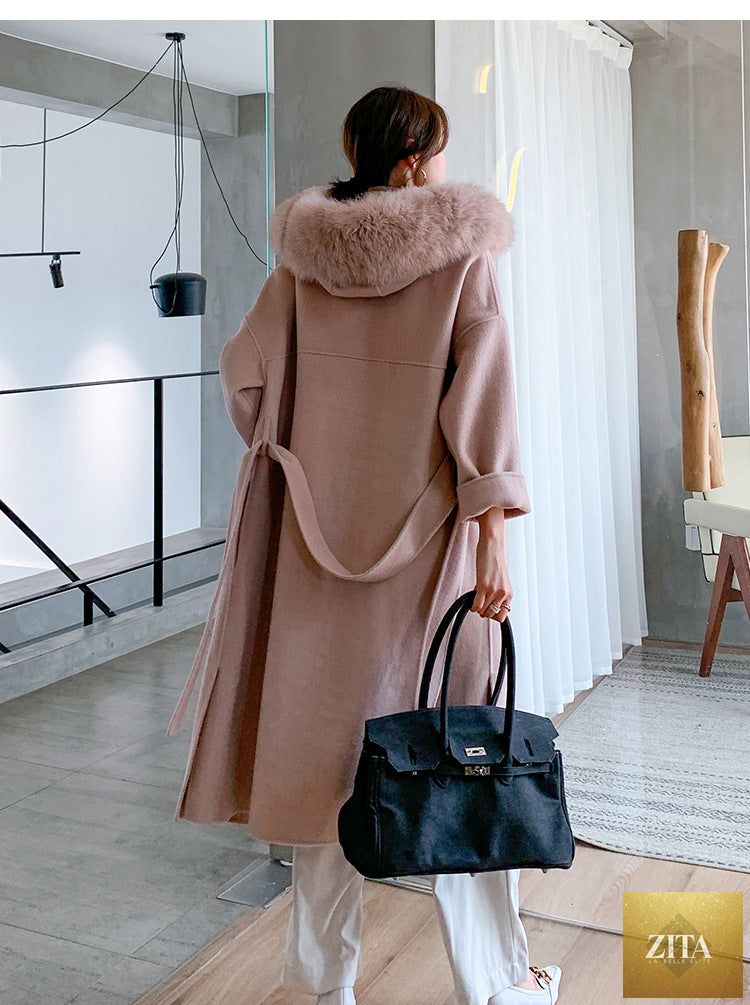 Women's Zita La Belle Elite cashmere coat with fox fur collar, showcasing a luxurious, soft fabric and elegant design.