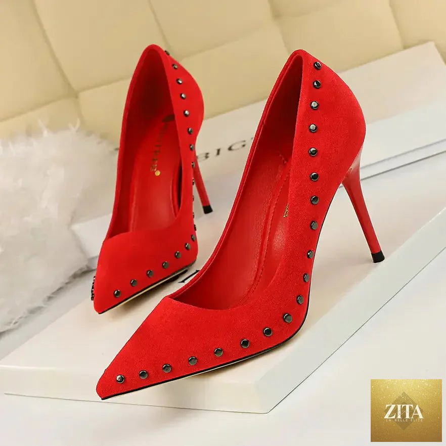 Vintage women's high heels with pointed toes and stud accents, stylish women shoes from Trendy Attic Store01.