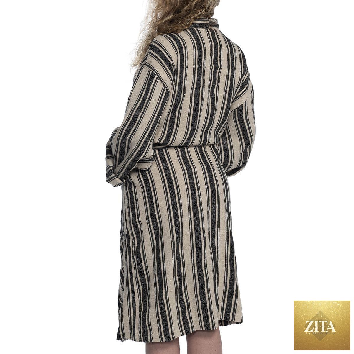 Black cotton linen blend Turkish kimono bathrobe by Zita La Belle Elite, lightweight unisex Turkish towel robe on a model.