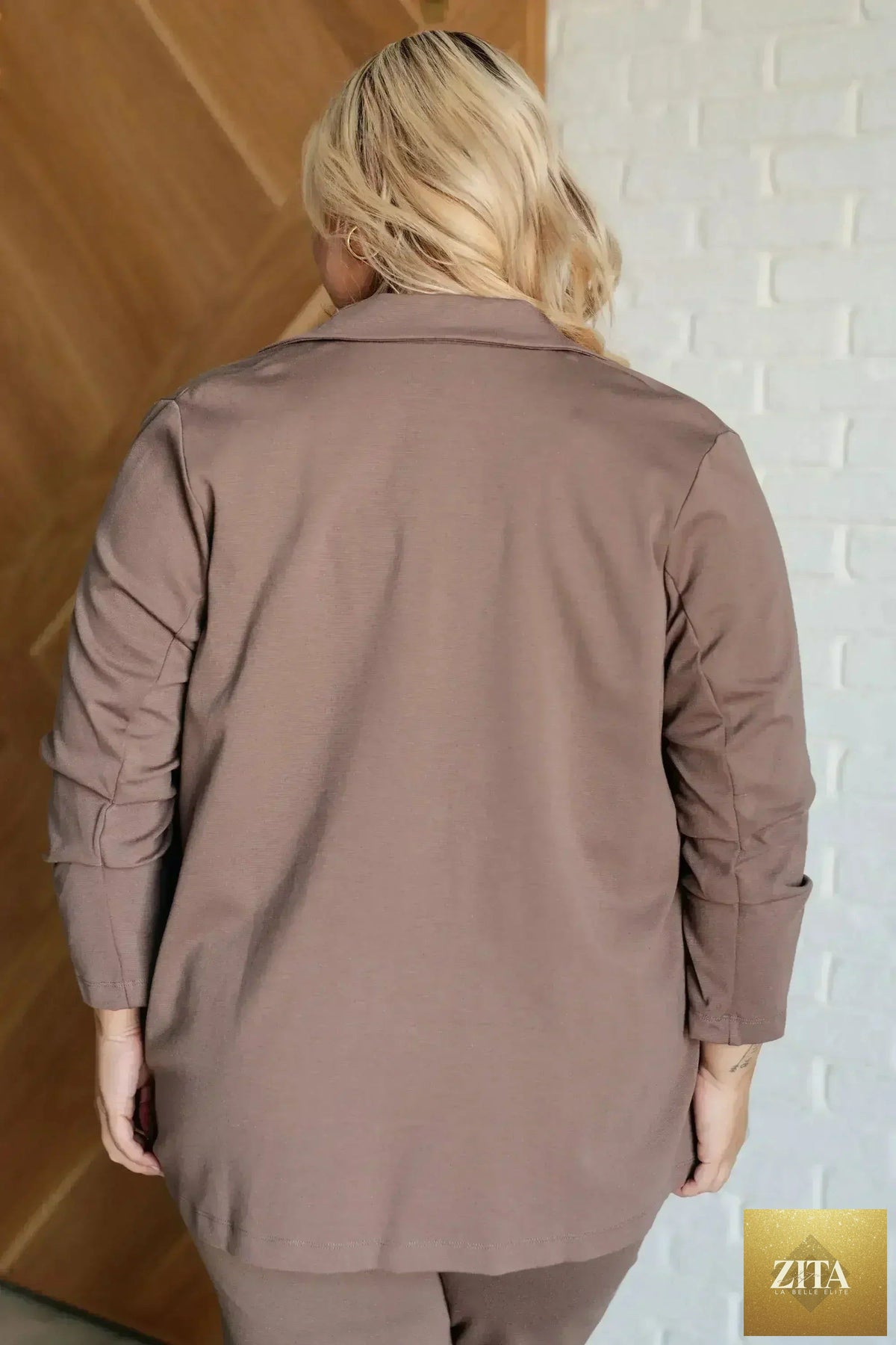 Femstylo Magic 3/4 blazer in dark mocha, women's stylish tailored blazer with three-quarter sleeves and structured fit.
