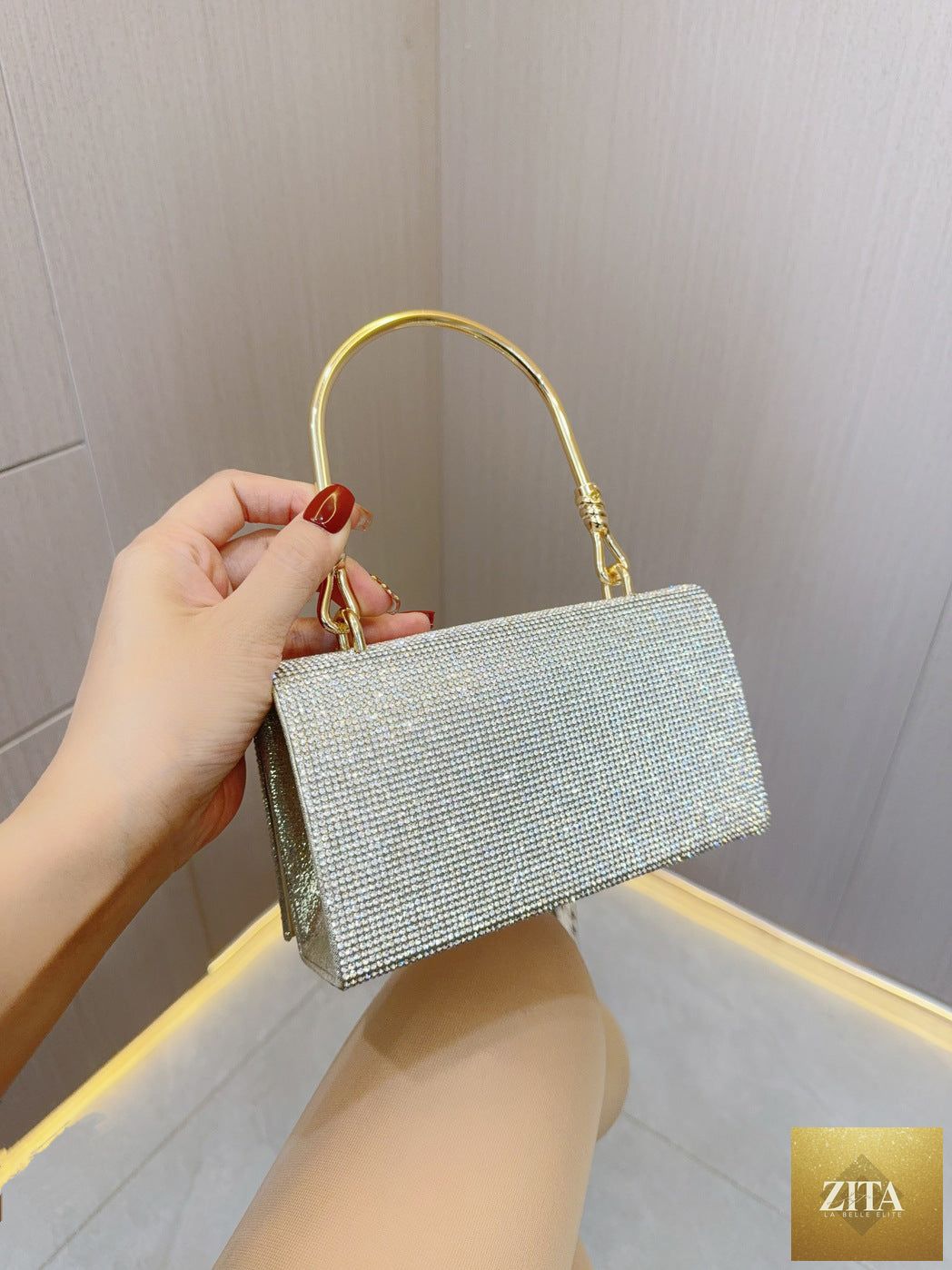Silver rhinestone evening bag for wedding and party, elegant SHOMICOBOUTIQUE wedding purse with sparkling embellishments