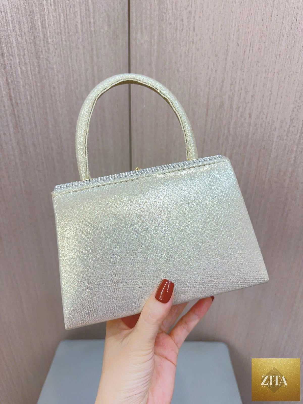 Women's sparkly rhinestone glitter clutch purse by SHOMICOBOUTIQUE, evening handbag with shoulder strap, embellished with shiny rhinestones.