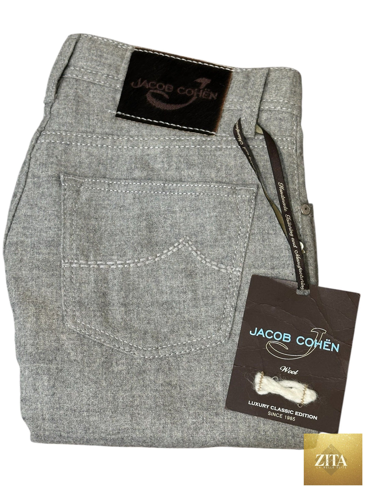 Men's Jacob Cohen 610 Classic Pocket Virgin Wool Pants in navy, tailored fit with front and back pockets, by Riflessi.