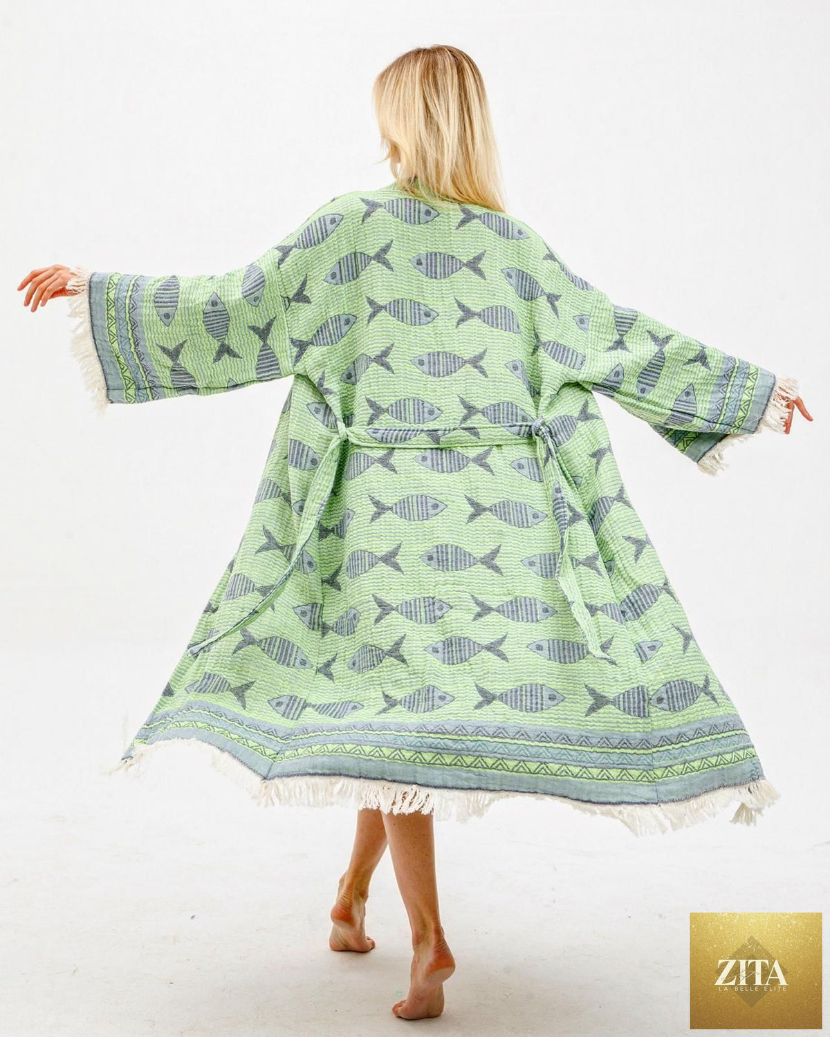 Buldano fish kimono featuring a vibrant fish pattern, traditional Japanese kimono style with colorful aquatic design.