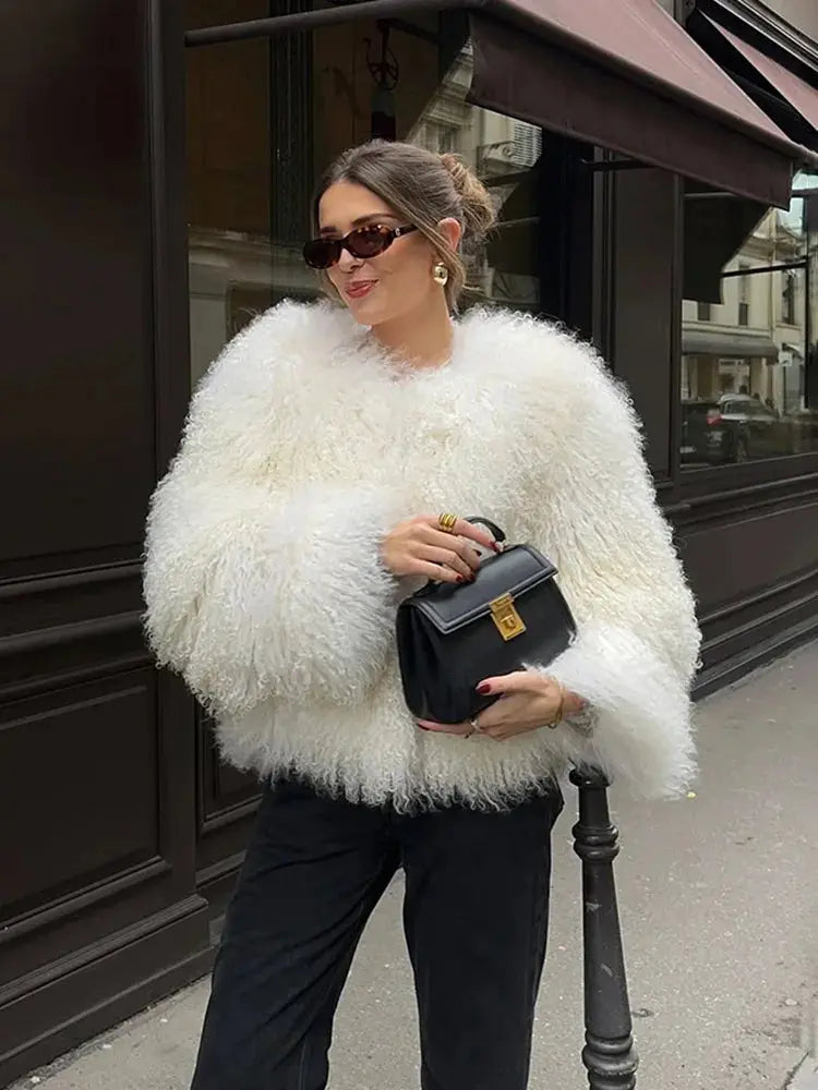 TARUXY Fashion Luxury Cropped Faux Fur Coat Women's Winter 2025 Ins Hot Fluffy Short Faux Fur Jacket Street Style Warm Outwear ZITA LA BELLE ÉLITE