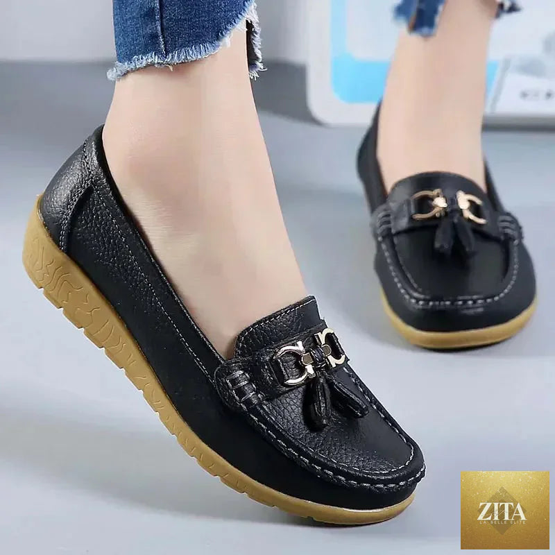 LadyShow.Store women's slip-on loafers and ballet flats, casual moccasins with flat shoes design, ideal for everyday wear.