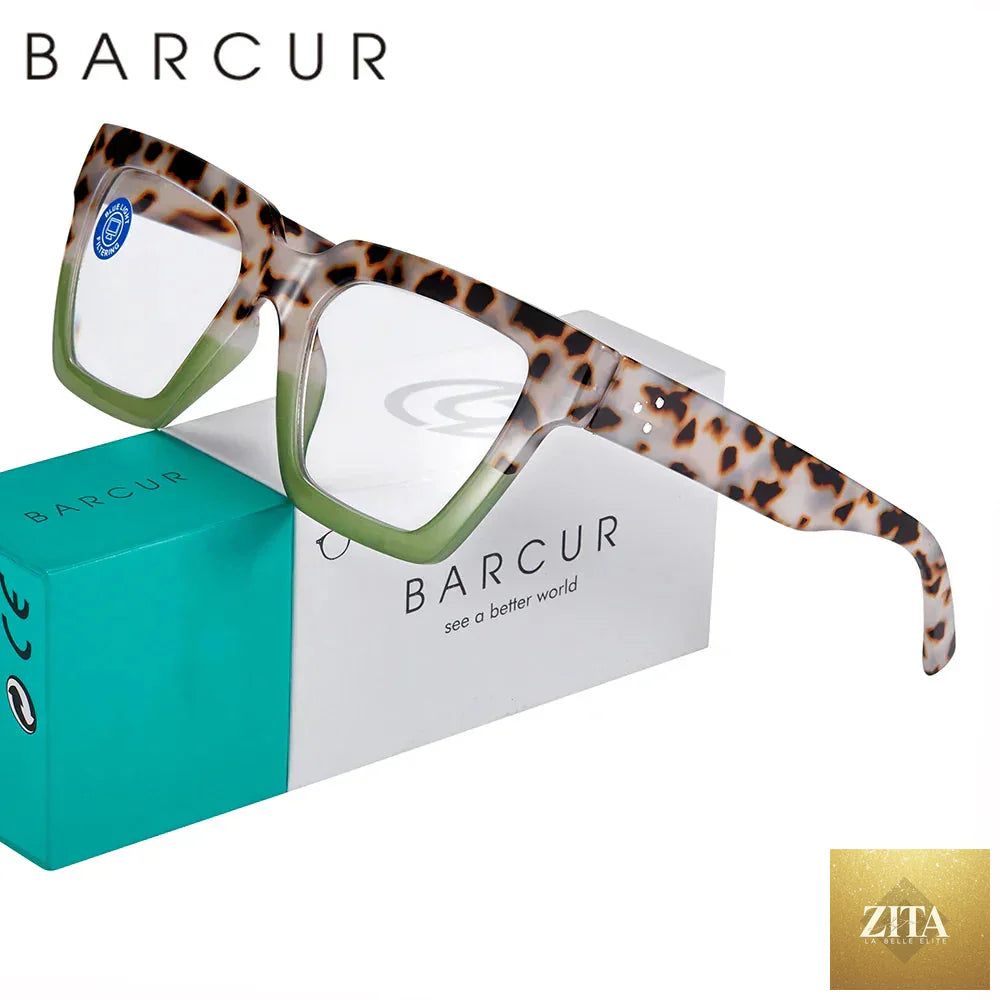Stevvex retro leopard pattern reading glasses for women and men with clear lenses, trendy rectangular design, in a stylish gift box.