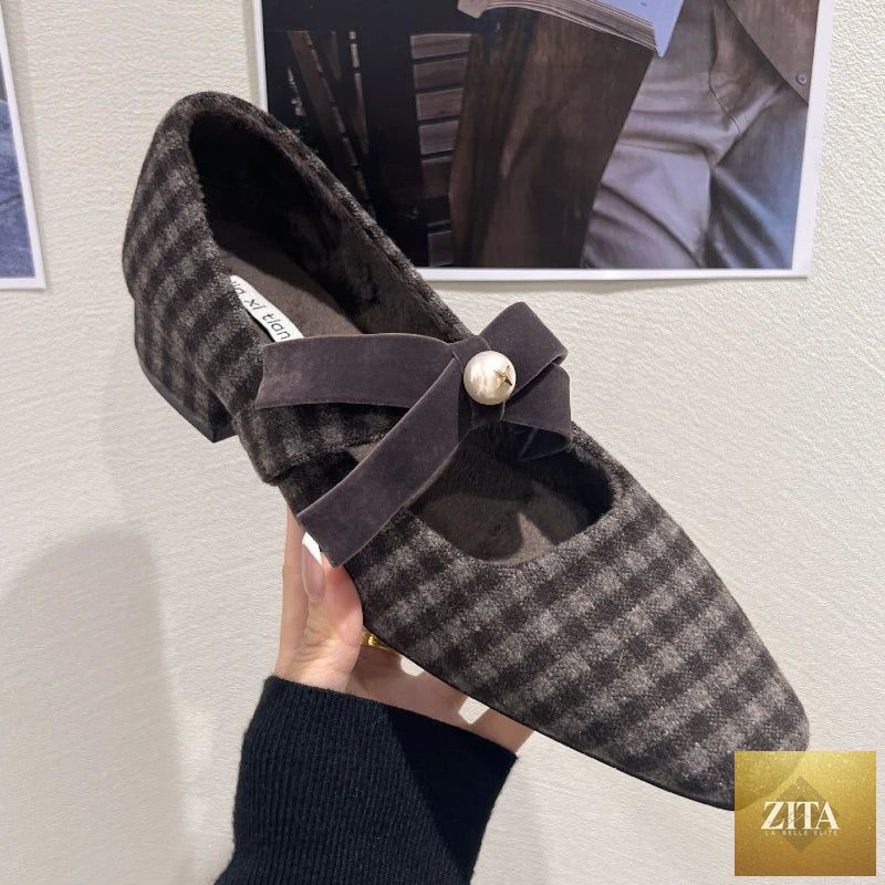Elegant women's Mary Jane shoe with chunky heel, bowknot and pearl decoration, plaid print, perfect for autumn fashion and parties.