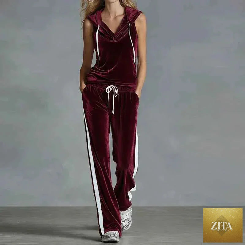 Women’s velvet summer casual activewear set by THRIXINE, featuring a relaxed fit in soft, luxurious fabric.