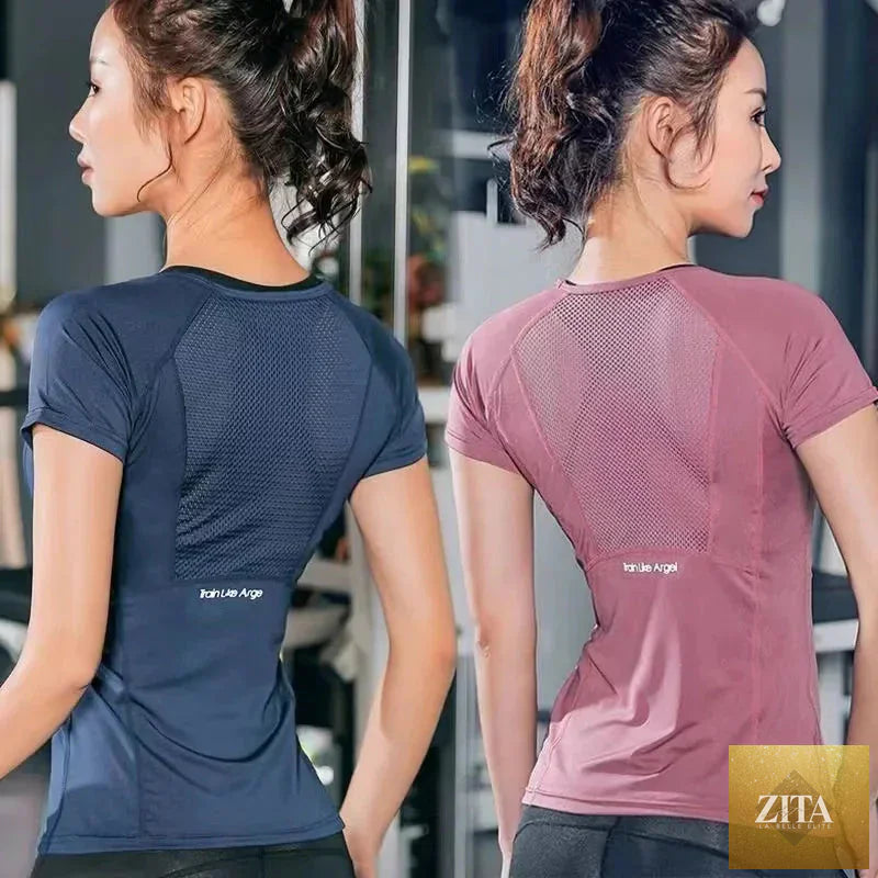 Plus size women's breathable sports T-shirt by Zita La Belle Elite, ideal for yoga and running, shown in black.