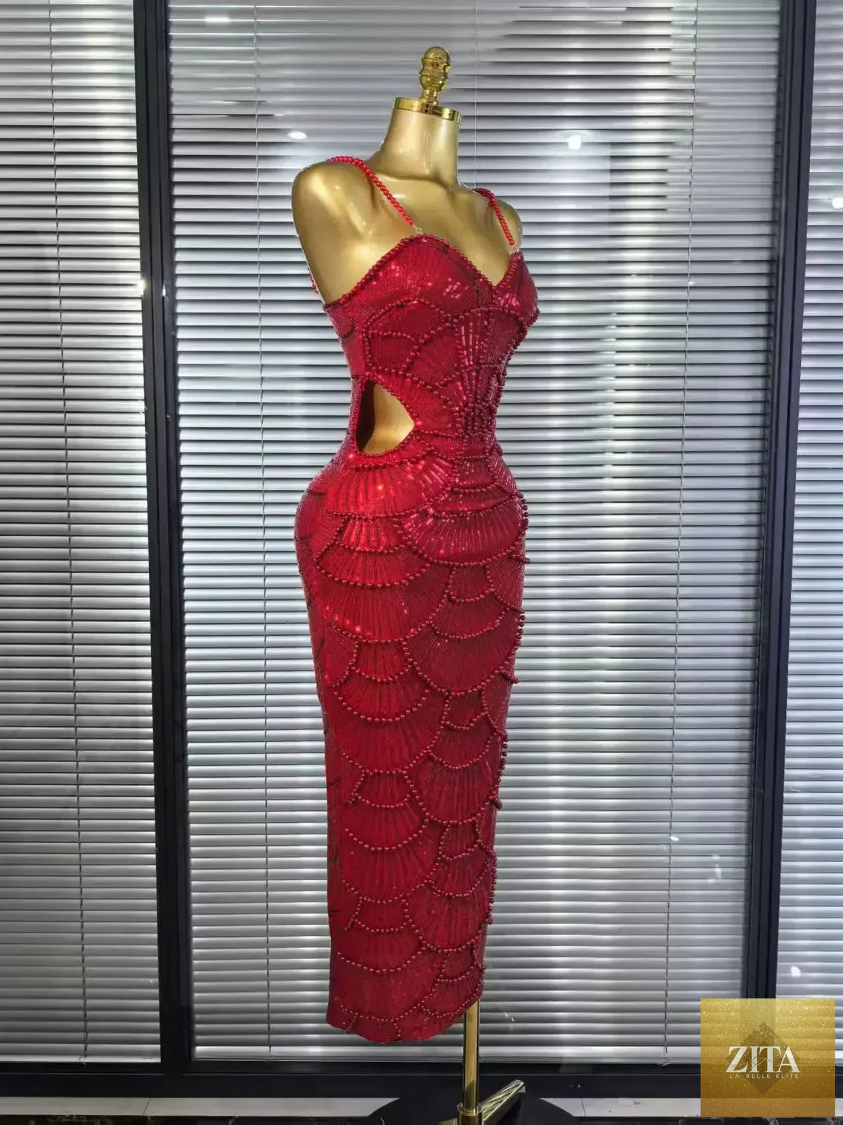 Femstylo pearl beaded sleeveless Christmas party dress, fitted bodycon gown with elegant bead details for holiday celebrations.