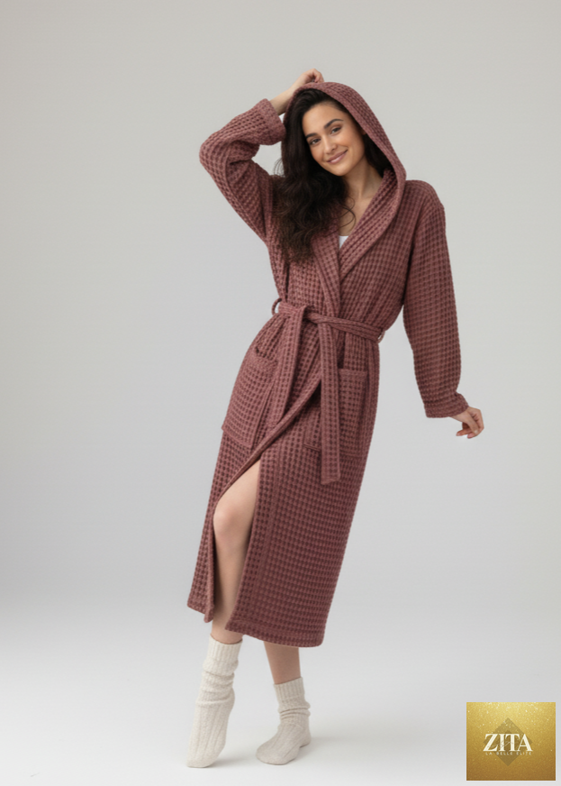 Turkish cotton waffle bathrobe in brick burgundy by Zita La Belle Elite, lightweight spa robe for men and women, soft and absorbent.