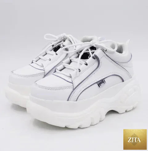 White heart-shaped platform sneakers for women with thick soles, stylish Trendy Attic Store01 footwear.