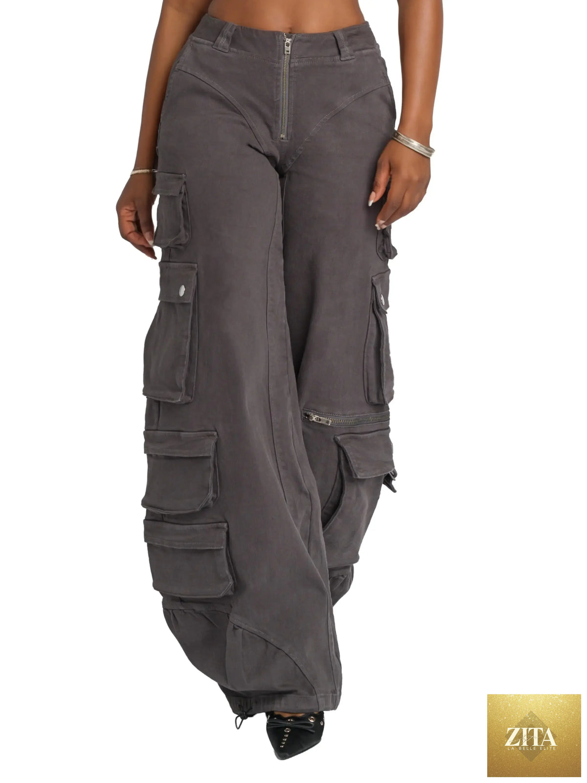 Apple Bottom Jeans low-rise stretch twill cargo pant, showing relaxed fit, multiple cargo pockets, and classic bottom style.