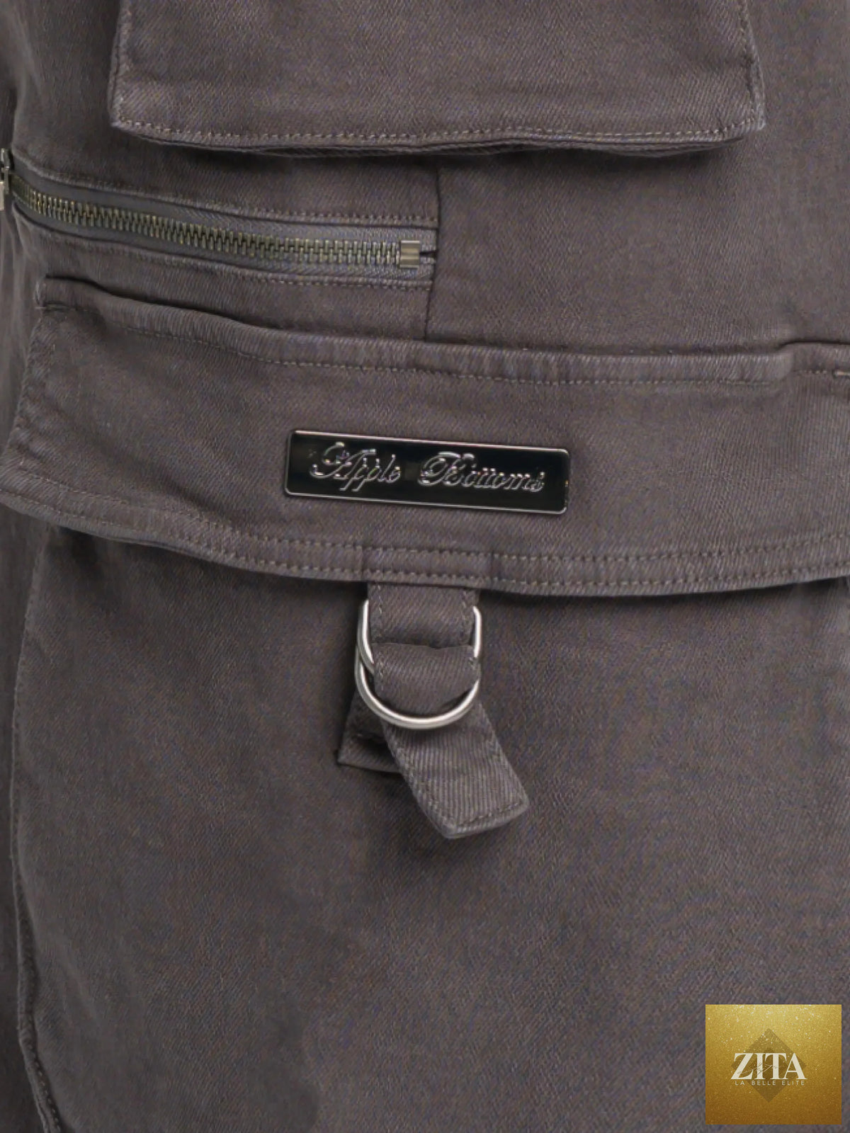 Apple Bottom Jeans low-rise stretch twill cargo pants, featuring multiple pockets and a relaxed fit in a stylish cargo design.