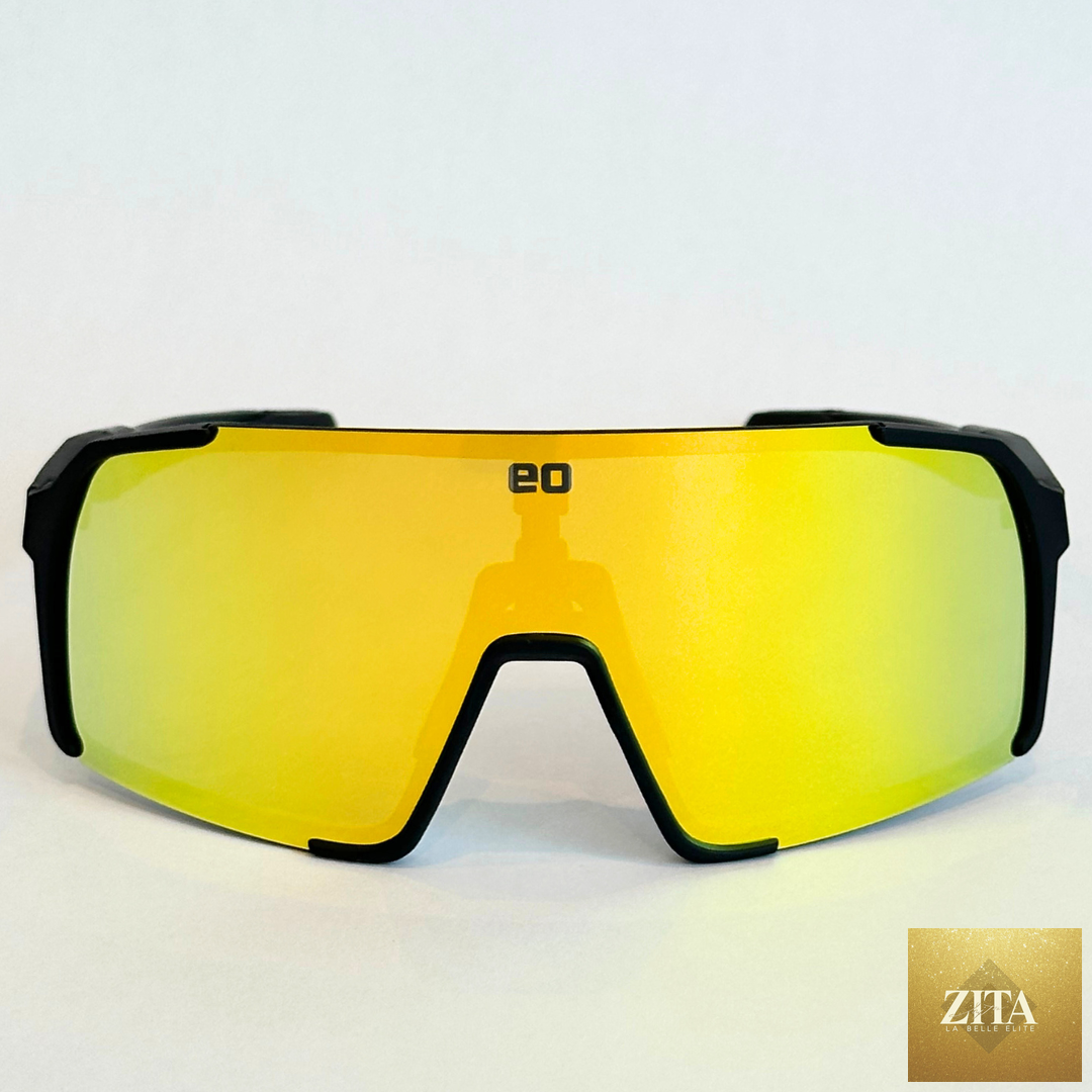 Eastern Outer Uno Mas Photochromic+ sunglasses with black and gold frame, showcasing stylish modern design and photochromic lenses.