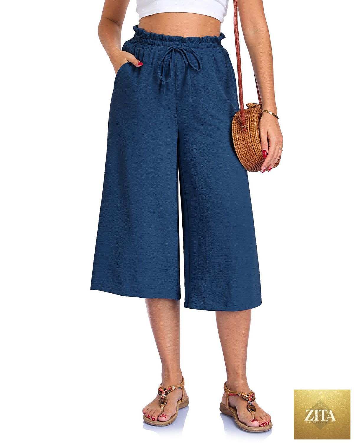 Women’s elastic cropped wide-leg pants by Zita La Belle Elite, casualwear, shown in a relaxed fit with a high waist and wide legs.
