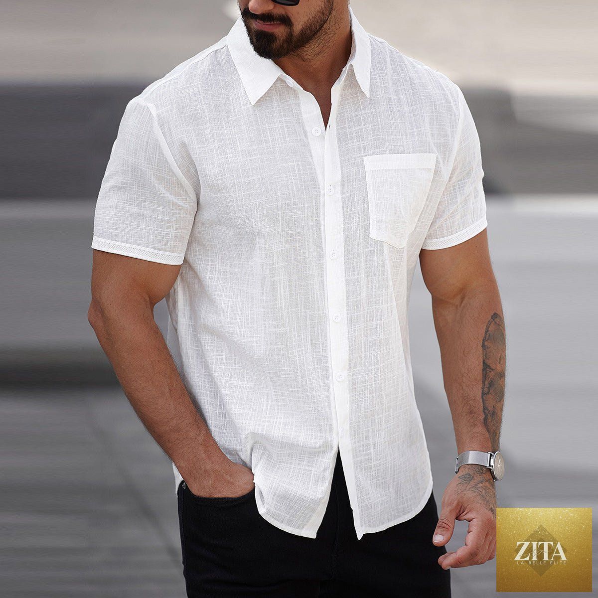 Mandotos men's short-sleeve cotton shirt featuring a front chest pocket, in a casual and comfortable design.