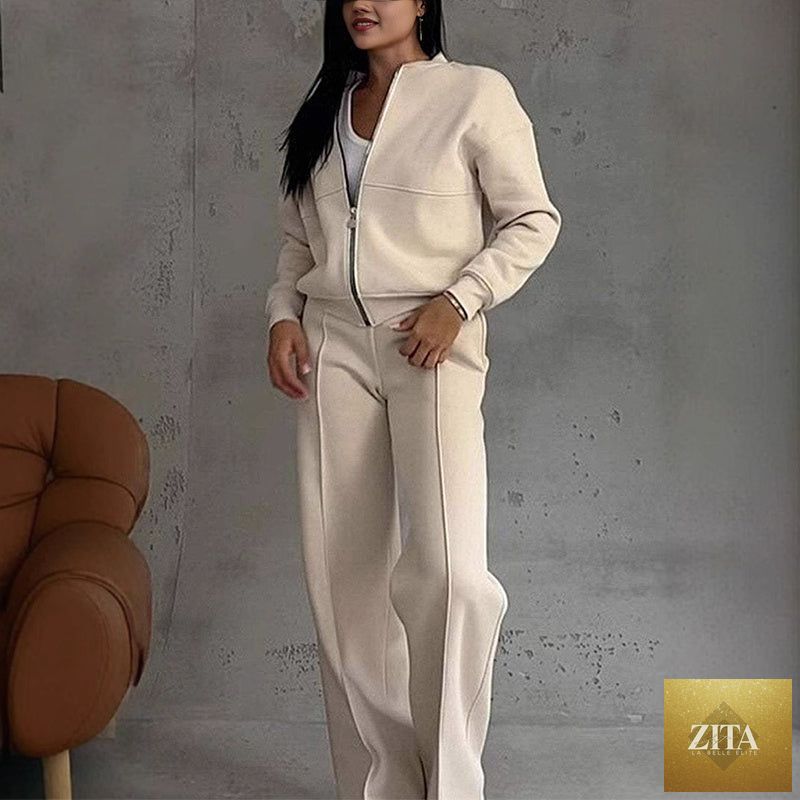 Women’s Zita La Belle Elite 2-piece zip-up sweatsuit set with jacket and wide-leg sweatpants, casualwear in soft fabric.