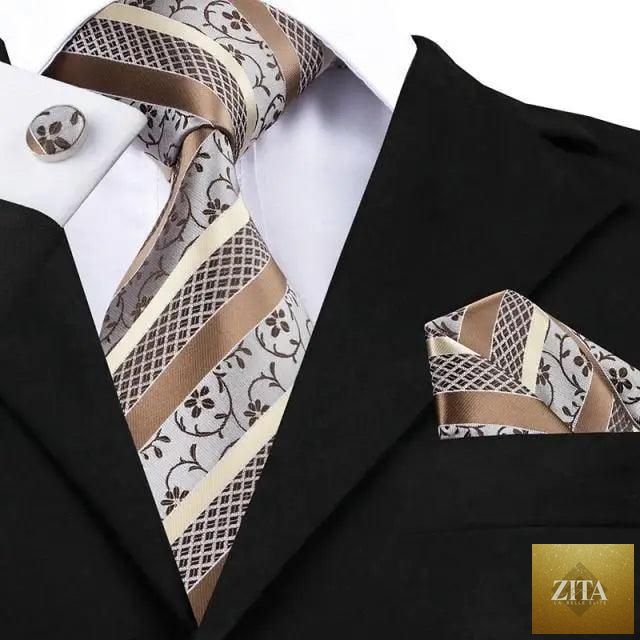 Elegant men's yellow gold tie set by Stevvex featuring charming handkerchiefs and cufflinks for wedding or business suits.