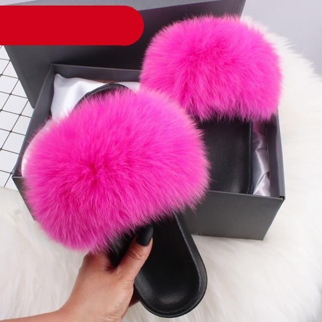 Stevvex women's indoor fur slippers, plush fluffy open-toe slides with fox fur and feather accents, cozy slip-on footwear.