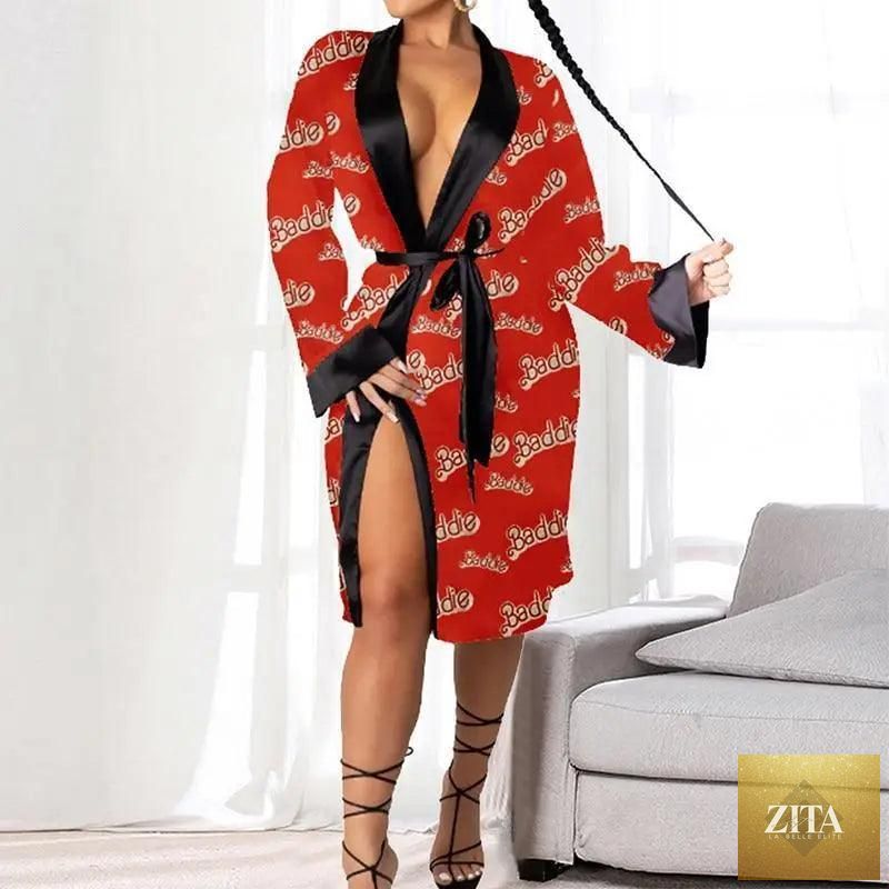 Stevvex elegant women's indoor bathrobe with modern design, long length, soft fabric, perfect for comfortable sleepwear.